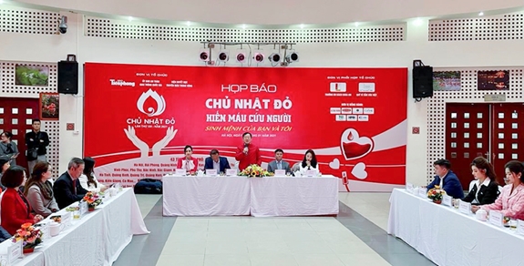 Đồng hành cùng Chủ nhật Đỏ